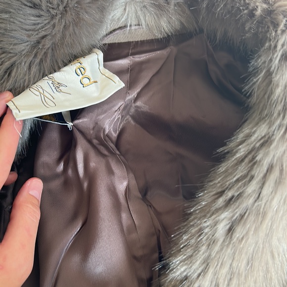 Wilfred Waldorf Coat - Picture 6 of 8